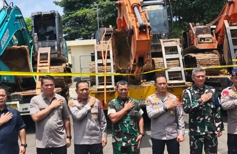 Tambang Emas Ilegal Digerebek, 41 Ekskavator dan 24 Orang Diamankan