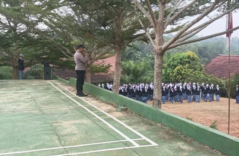 Cegah Kenakalan Remaja dan Bullying, Polsek Rebang Tangkas Gelar Police Goes to School di SMAN 1